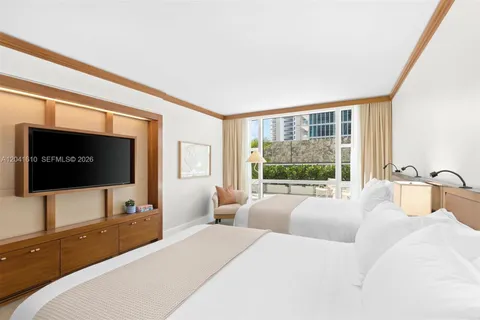 $615,000 | 6801 Collins Avenue, Unit DOOR 606, Miami Beach, FL 33141