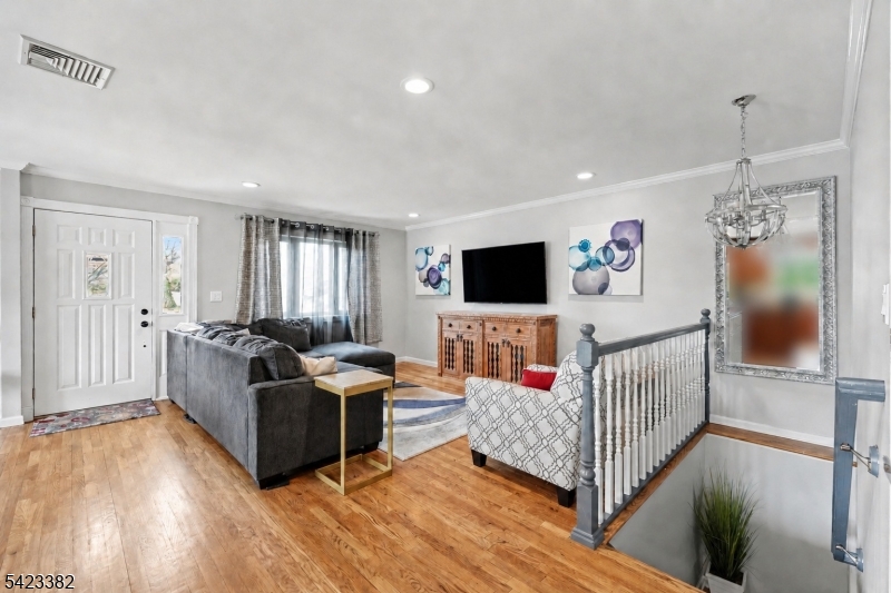 205 Old Center Grove Road Randolph, NJ 07869 - Photo 6 of 20