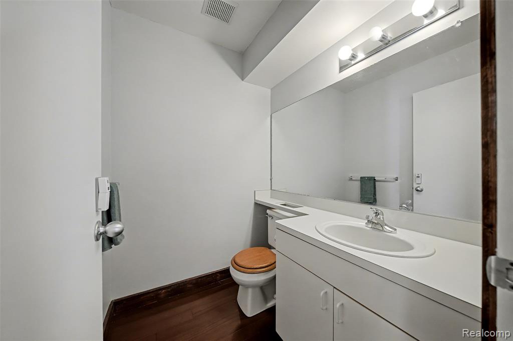 705 Preston Court Rochester Hills, MI 48307 - Photo 15 of 31 Gallery Image 15