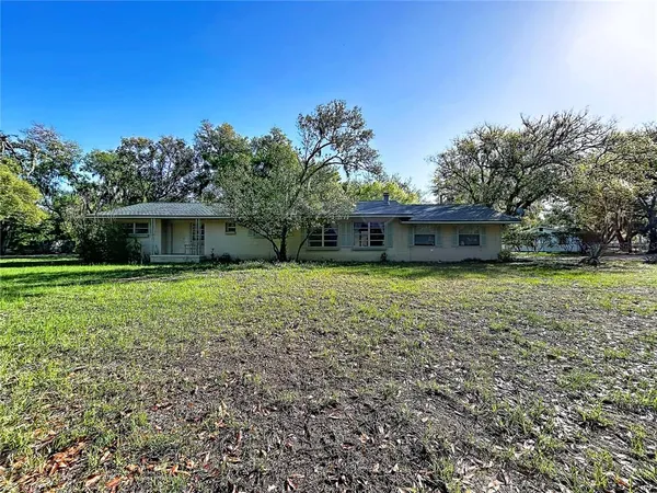 $474,900 | 17902 Burnside Drive, Lutz, FL 33548