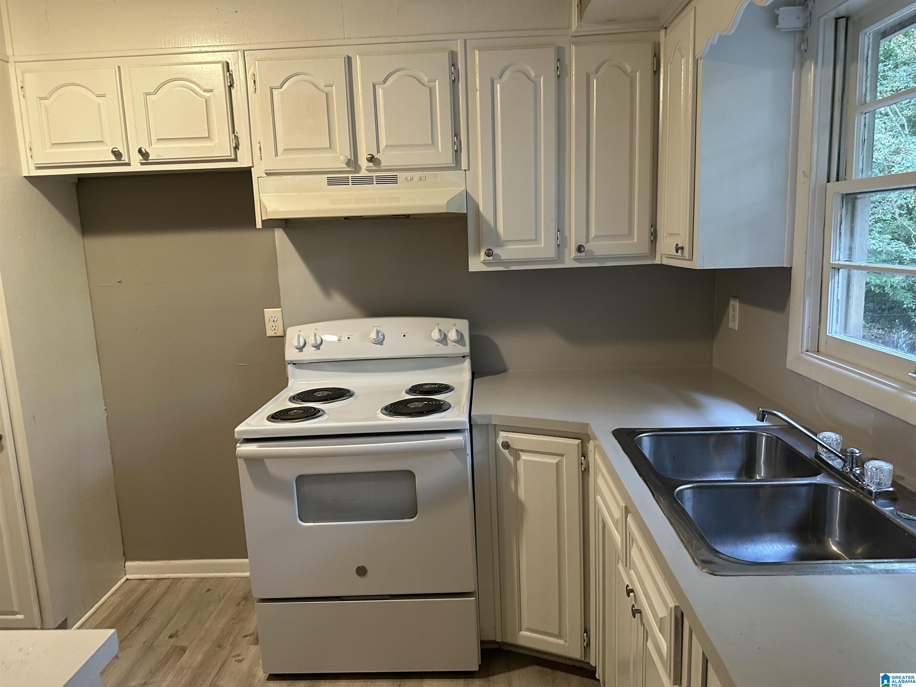 320 13th Terrace Northwest Center Point, AL 35215 - Photo 6 of 13