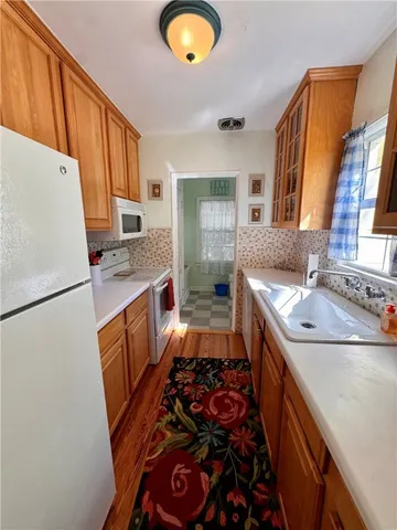 $3,500 | 2434 19th Avenue, Vero Beach, FL 32960