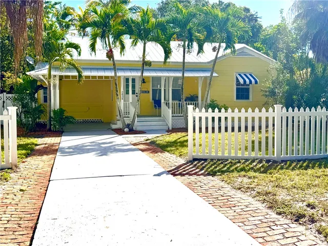 $3,500 | 2434 19th Avenue, Vero Beach, FL 32960