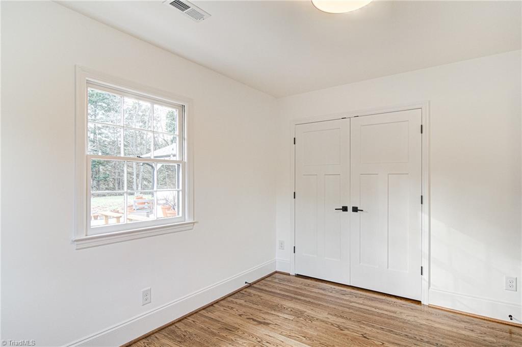 3226 Nottingham Road Winston-Salem, NC 27104 - Photo 8 of 16 Gallery Image 8