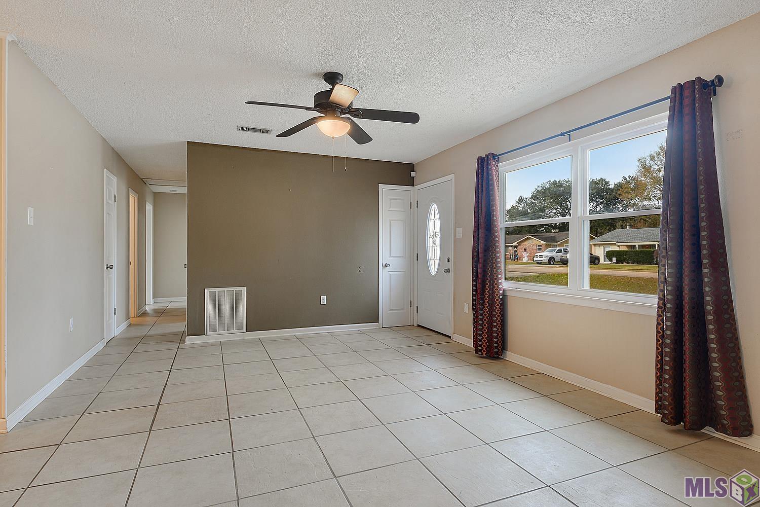 1878 Denver Drive Baton Rouge, LA 70810 - Photo 3 of 13