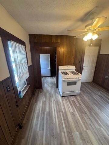 60 Walnut Street, Unit 2R Chicopee, MA 01020 - Photo 2 of 14