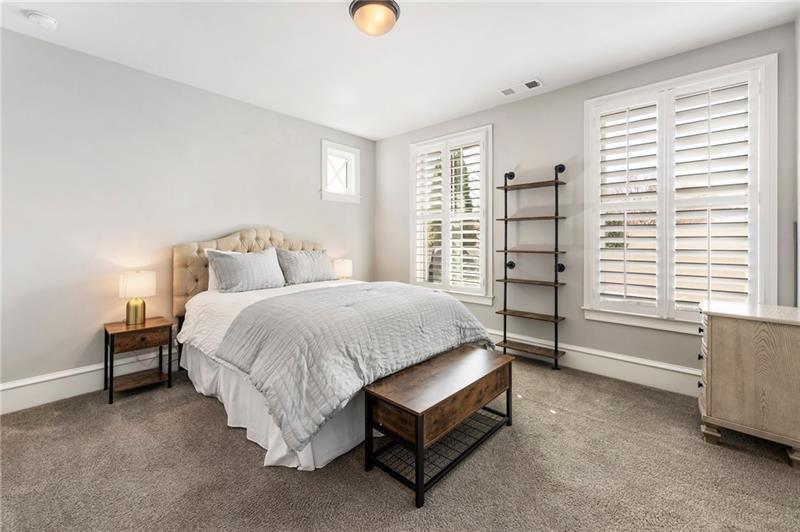 357 South Esplanade Alpharetta, GA 30009 - Photo 29 of 60