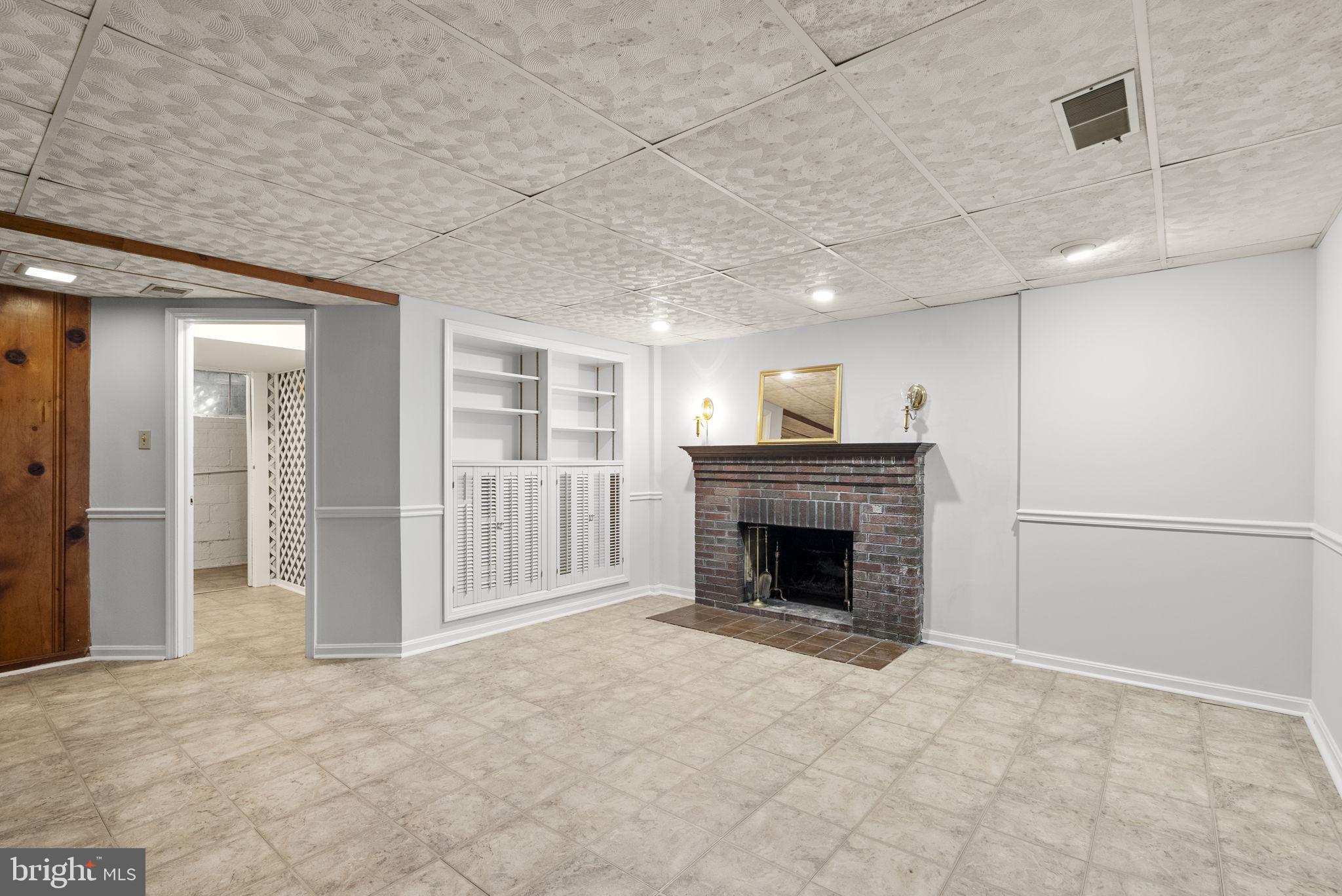 9807 Merwood Lane Silver Spring, MD 20901 - Photo 33 of 43