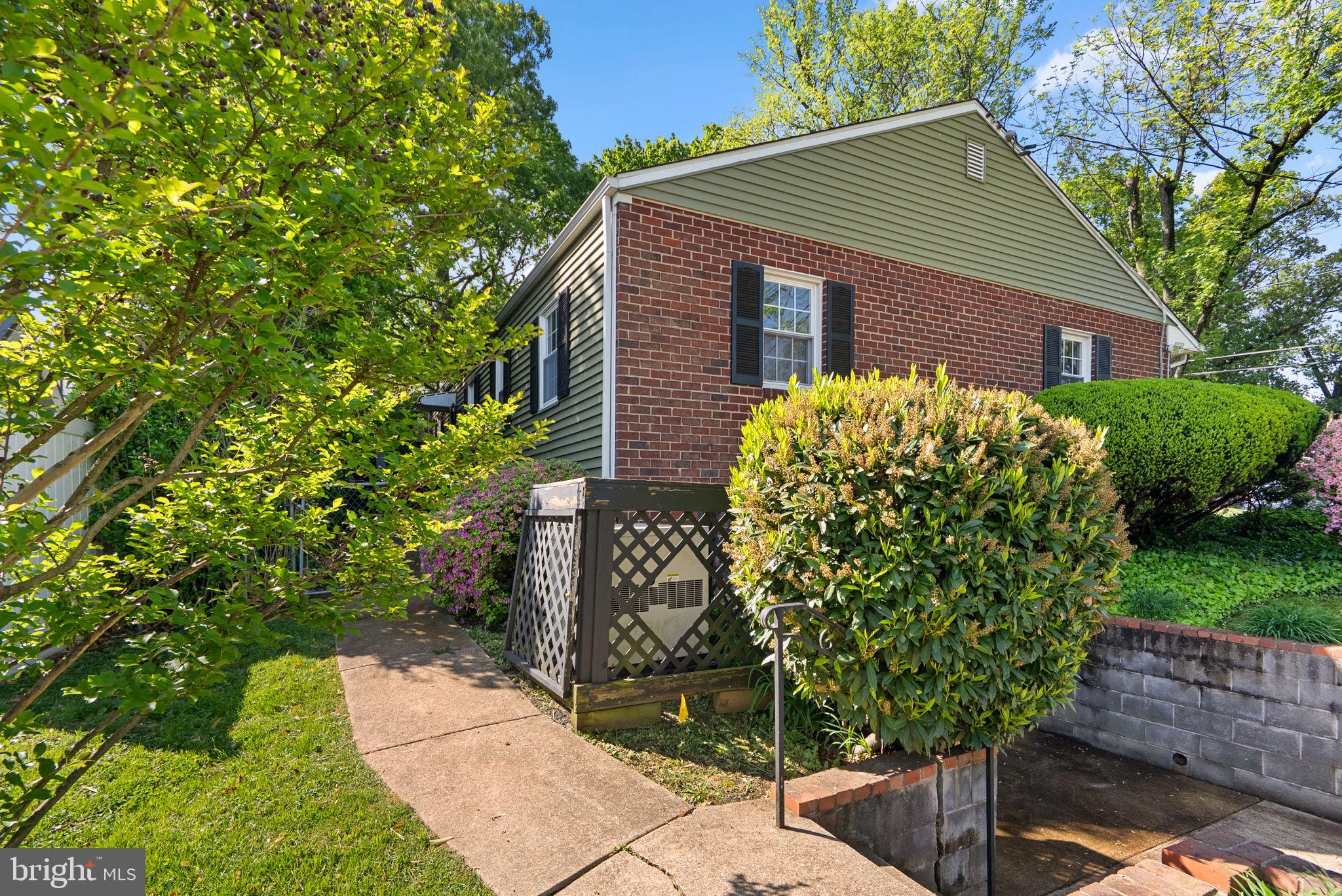 9807 Merwood Lane Silver Spring, MD 20901 - Photo 40 of 43