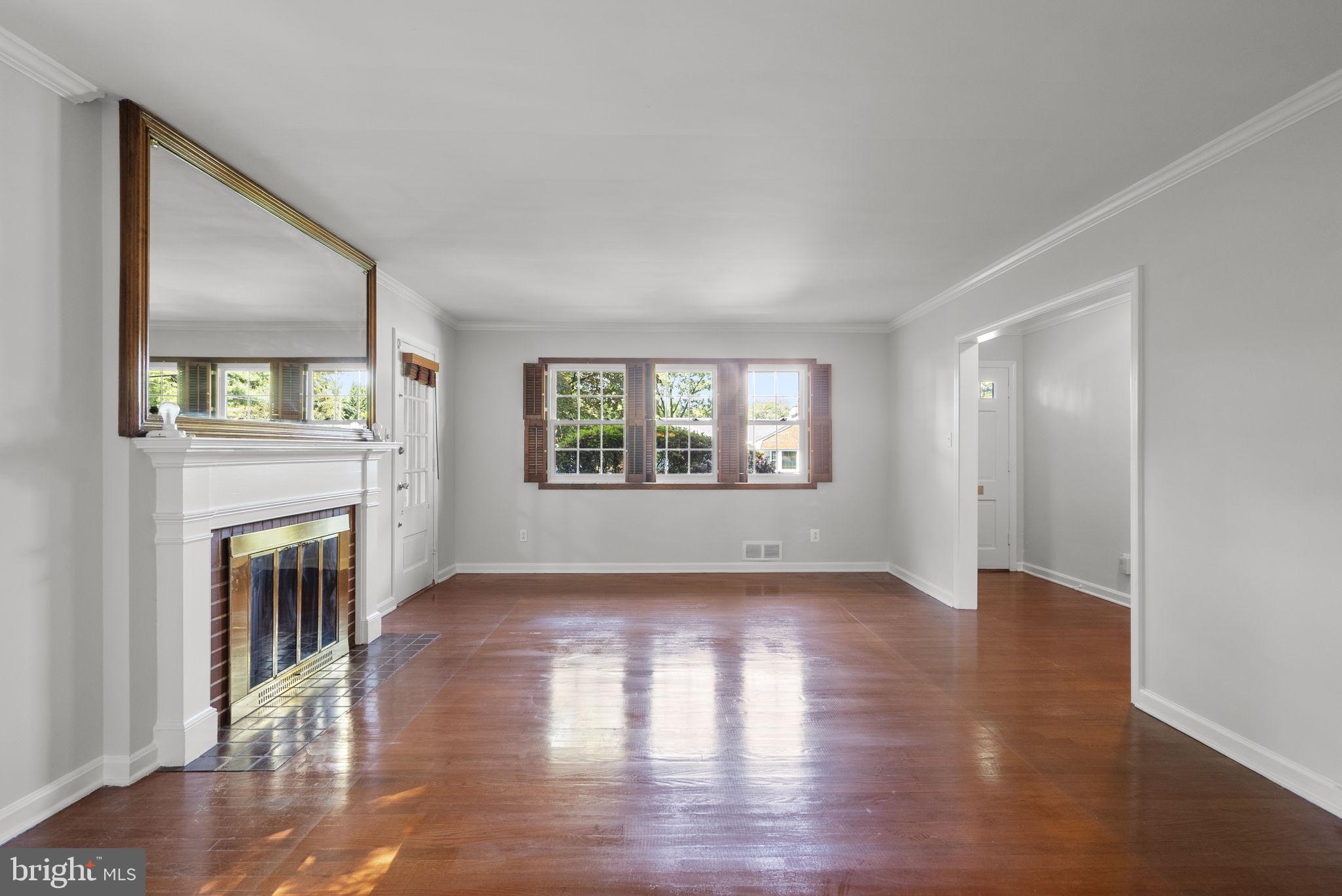 9807 Merwood Lane Silver Spring, MD 20901 - Photo 10 of 43