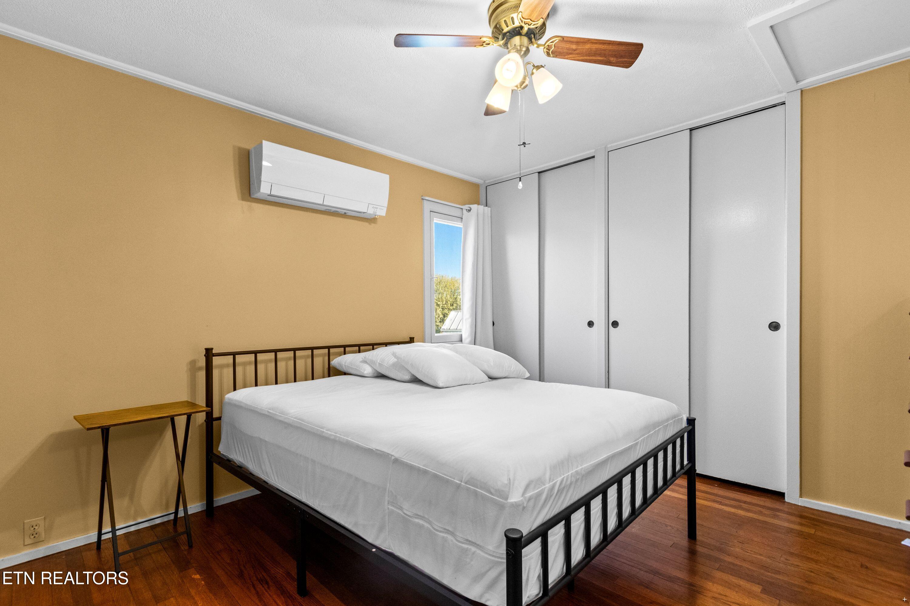 111 Vienna Road Oak Ridge, TN 37830 - Photo 7 of 24 Furnished Bedroom