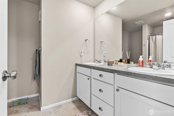 $425,000 | 17411 118th Ave Court East, Unit F, Puyallup, WA 98374