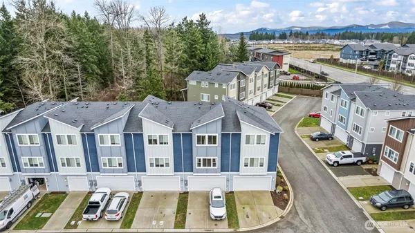 $425,000 | 17411 118th Ave Court East, Unit F, Puyallup, WA 98374