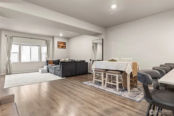 $425,000 | 17411 118th Ave Court East, Unit F, Puyallup, WA 98374