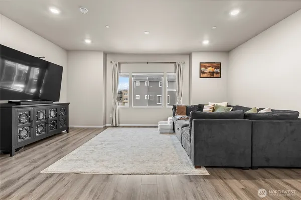 $425,000 | 17411 118th Ave Court East, Unit F, Puyallup, WA 98374