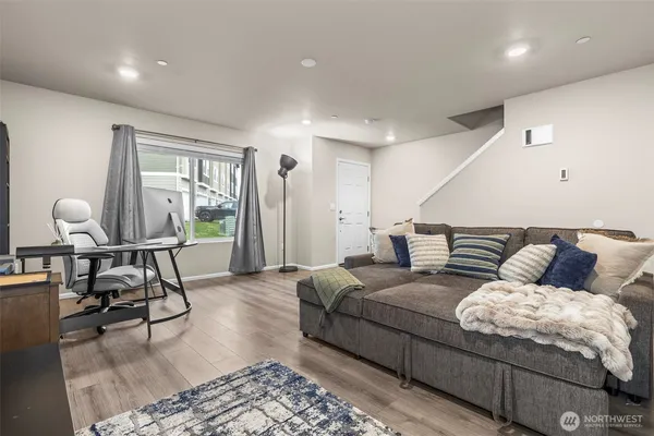 $425,000 | 17411 118th Ave Court East, Unit F, Puyallup, WA 98374