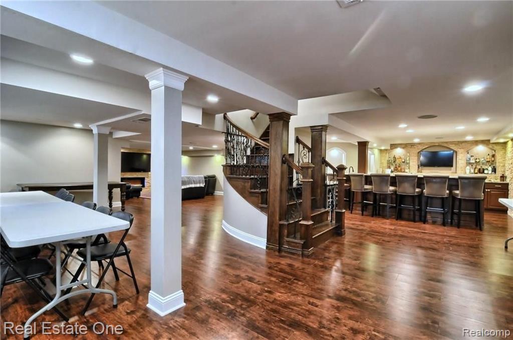 1836 Jason Circle Rochester, MI 48306 - Photo 11 of 45