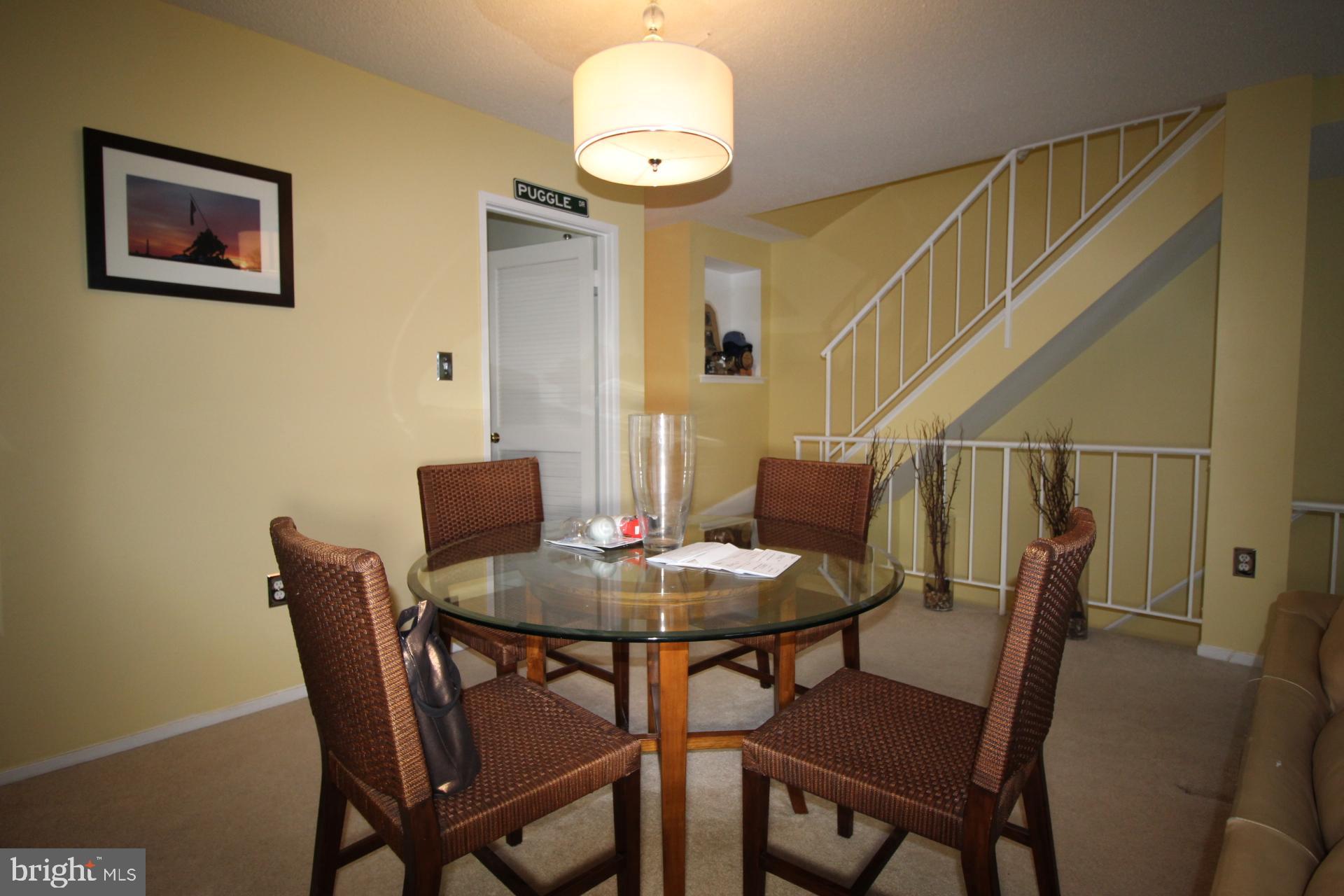 2373 Hunters Square Court Reston, VA 20191 - Photo 6 of 21