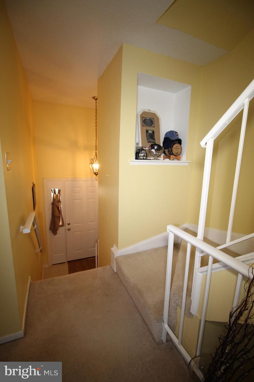 2373 Hunters Square Court Reston, VA 20191 - Photo 9 of 21