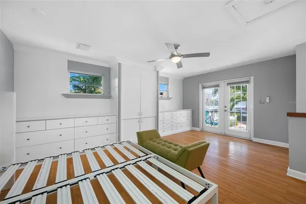 $6,500 | 205 25th Avenue Northeast, St. Petersburg, FL 33704