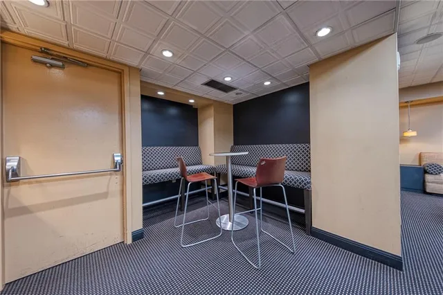 $260,000 | 320 Fort Duquesne Boulevard, Unit 26N, Pittsburgh, PA 15222