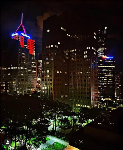 $260,000 | 320 Fort Duquesne Boulevard, Unit 26N, Pittsburgh, PA 15222