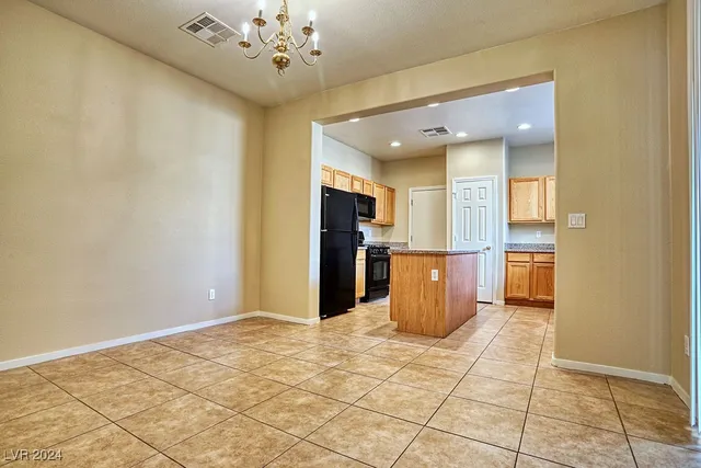 $2,000 | 8845 Salvestrin Point Avenue, Las Vegas, NV 89148