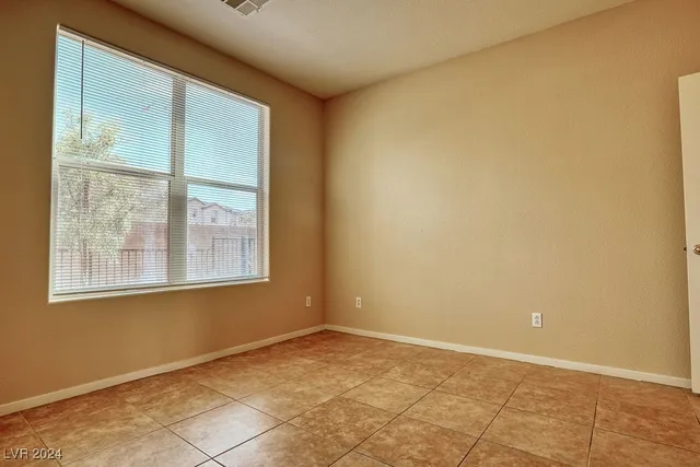 $2,000 | 8845 Salvestrin Point Avenue, Las Vegas, NV 89148