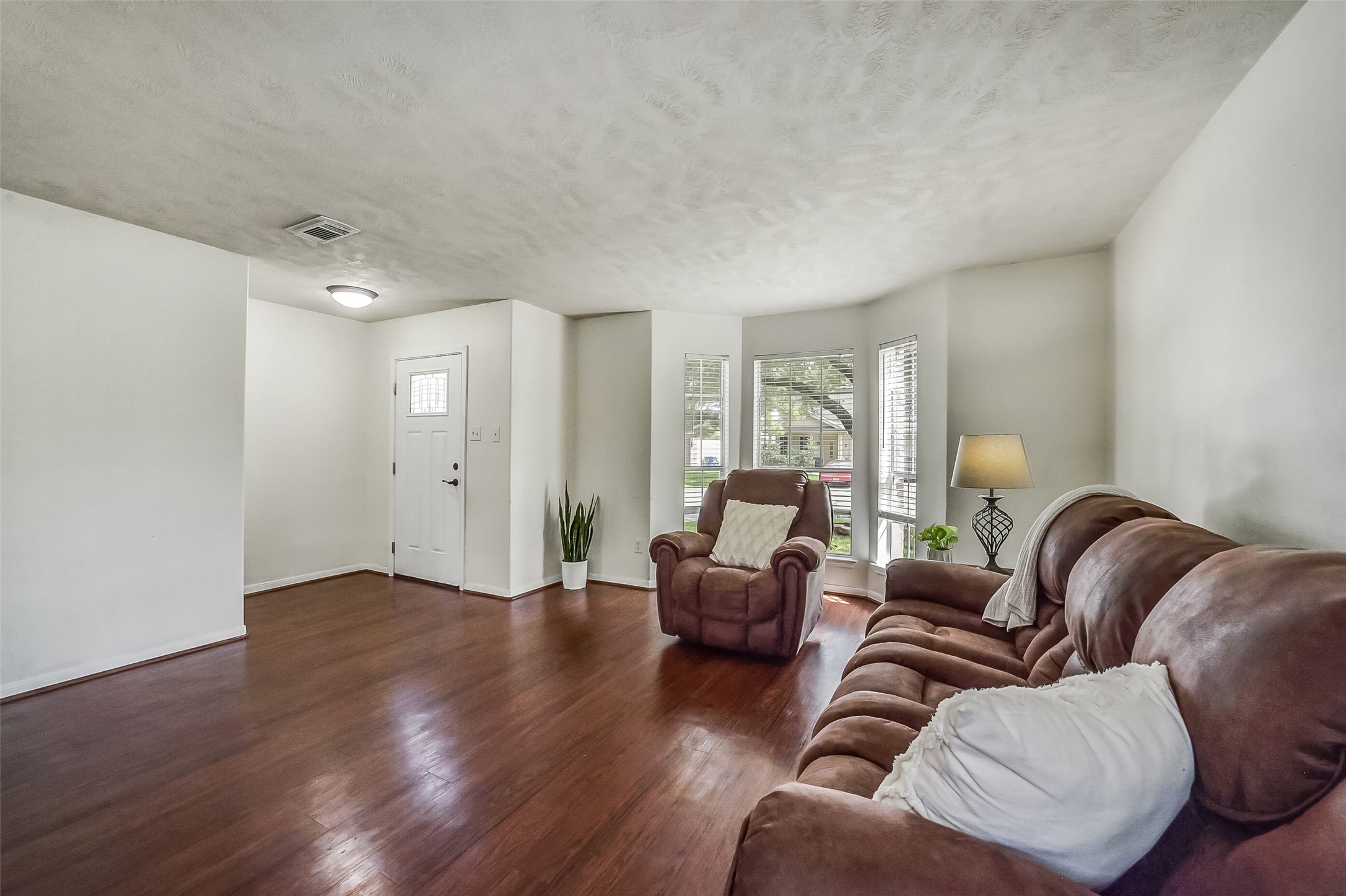 5014 Winding View Lane Humble, TX 77346 - Photo 4 of 28