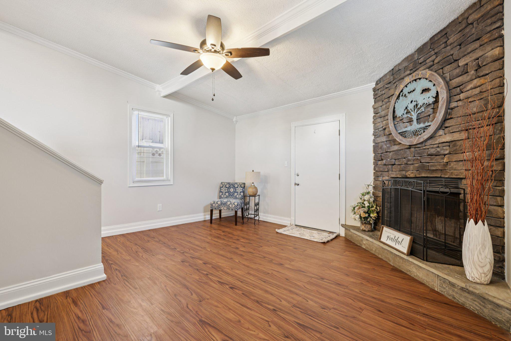 8562 Beacon Point Road Pasadena, MD 21122 - Photo 5 of 59