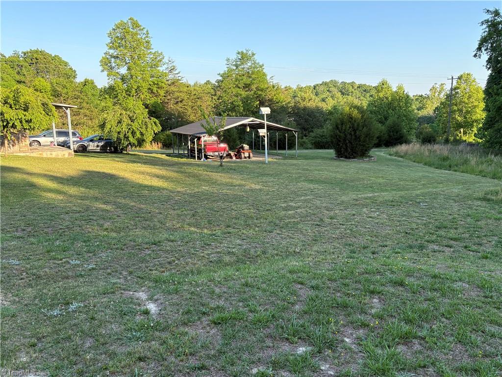 1620 Rogers Road Mount Airy, NC 27030 - Photo 9 of 27