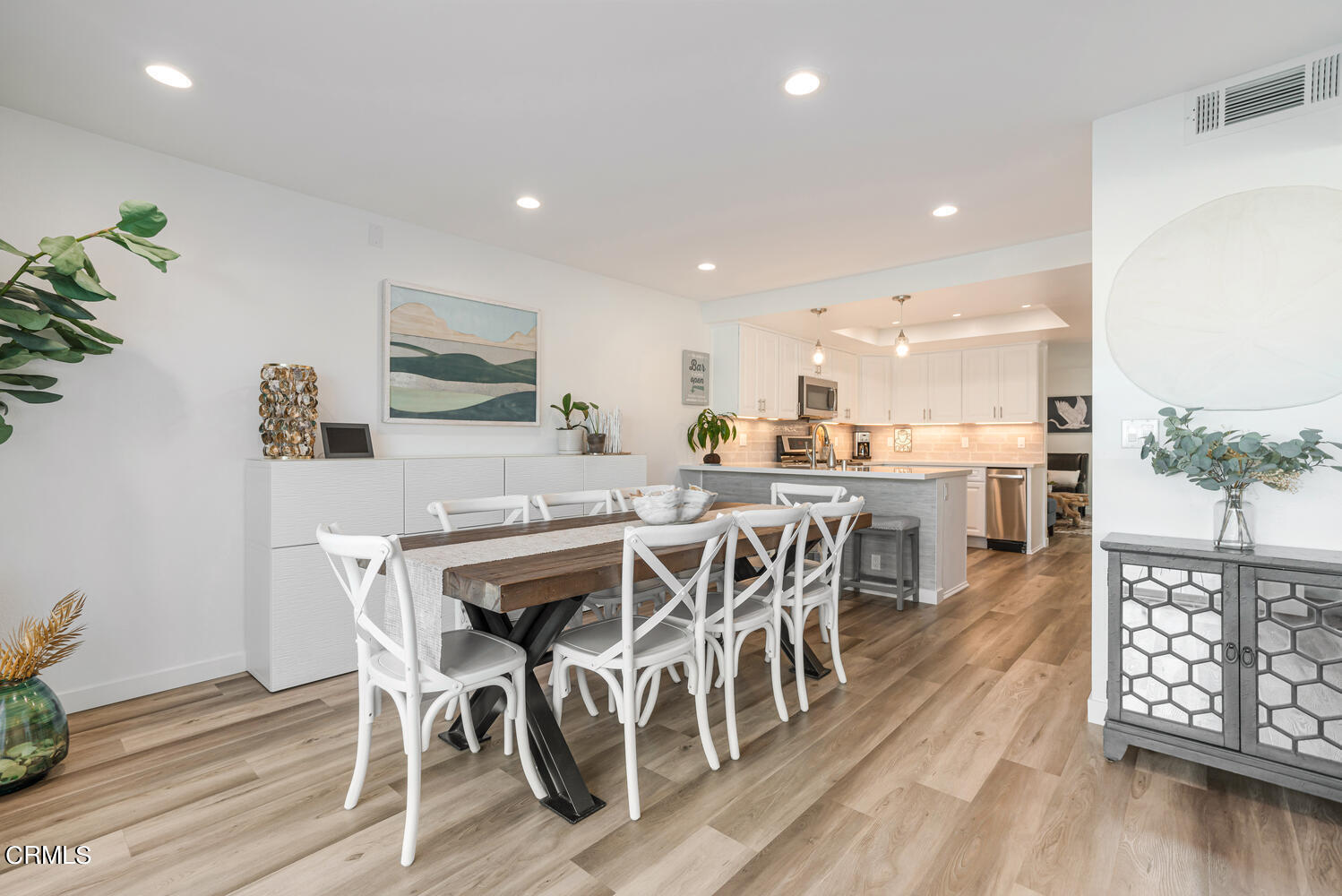 2520 Oldham Circle Oxnard, CA 93035 - Photo 16 of 48 2520 Oldham Cir Oxnard CA-large-016-002-