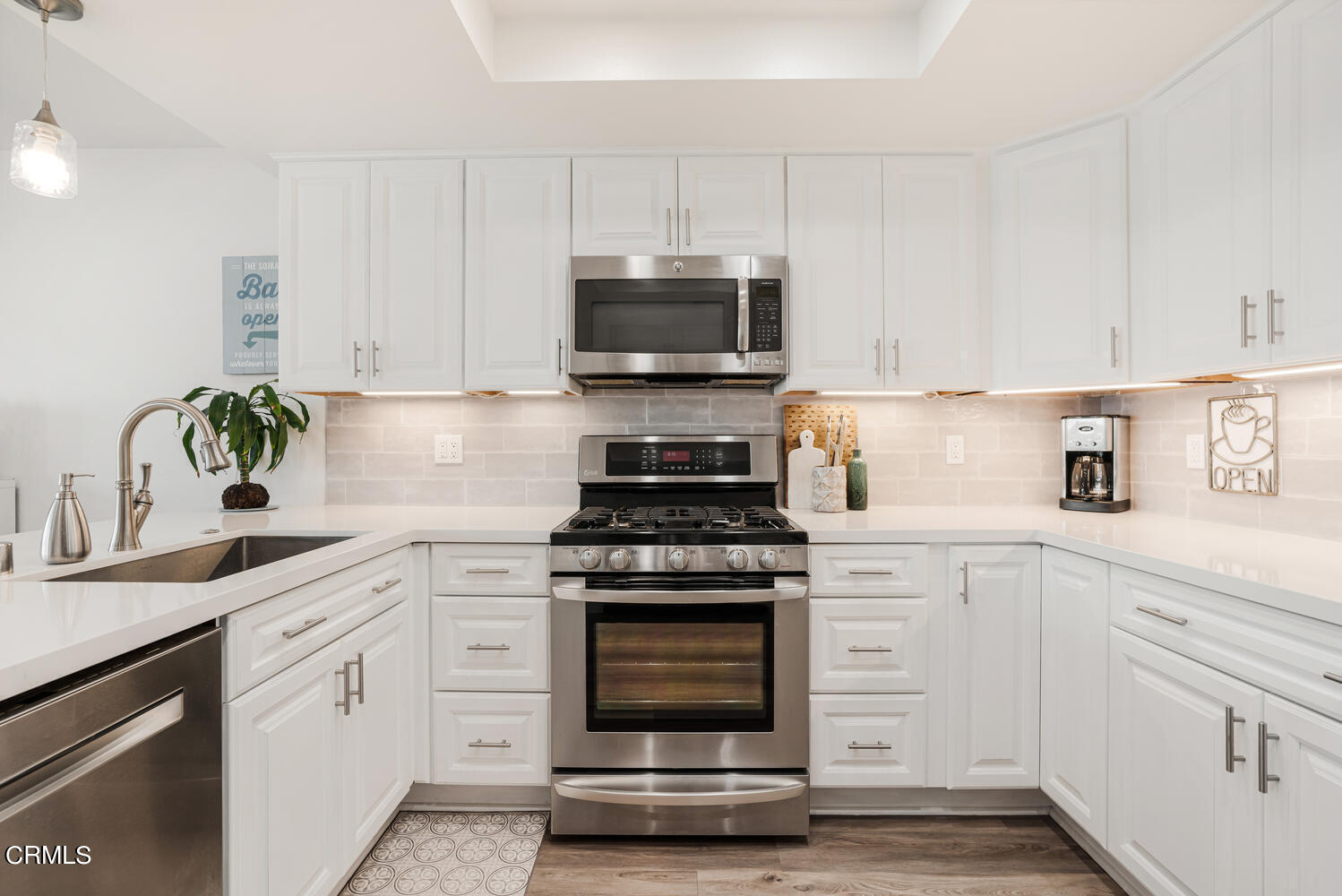 2520 Oldham Circle Oxnard, CA 93035 - Photo 22 of 48 2520 Oldham Cir Oxnard CA-large-022-001-