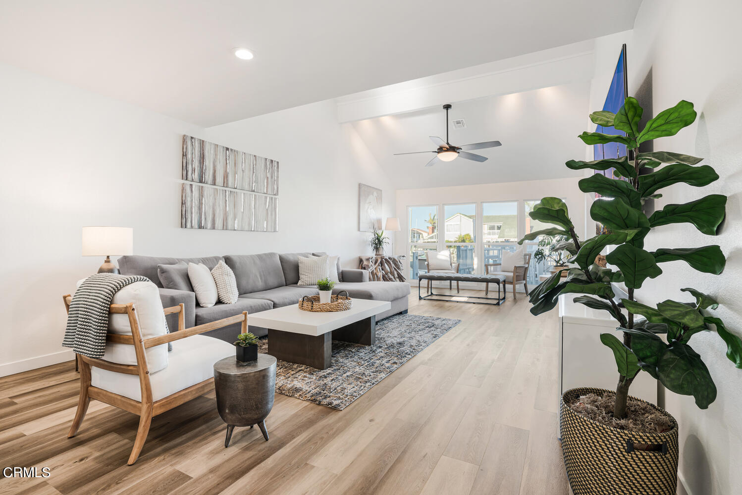 2520 Oldham Circle Oxnard, CA 93035 - Photo 8 of 48 2520 Oldham Cir Oxnard CA-large-008-012-