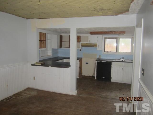4483 Oxford Road Roxboro, NC 27574 - Photo 13 of 23