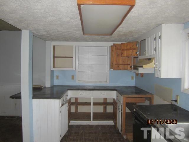 4483 Oxford Road Roxboro, NC 27574 - Photo 3 of 23