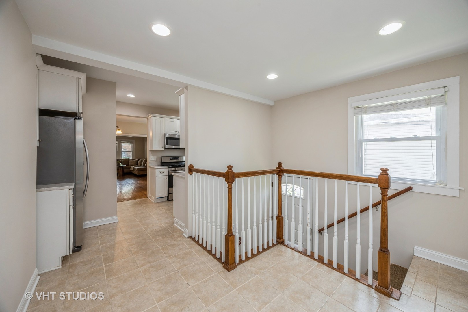 3710 Prairie Avenue Brookfield, IL 60513 - Photo 5 of 27 Gallery Image 5