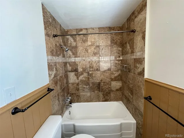 $1,800 | 1600 Winona Court, Unit 2, Denver, CO 80204