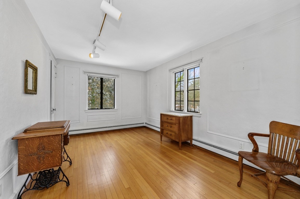 764 Hammond Street Brookline, MA 02467 - Photo 18 of 31