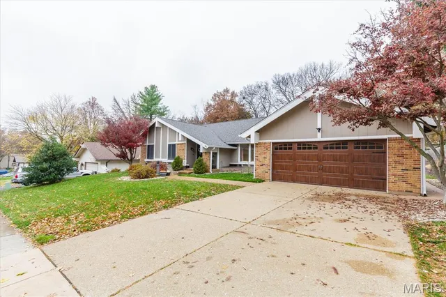 $385,000 | 2721 Heritage Landing, St. Charles, MO 63303