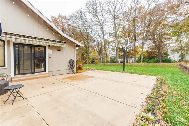 $385,000 | 2721 Heritage Landing, St. Charles, MO 63303