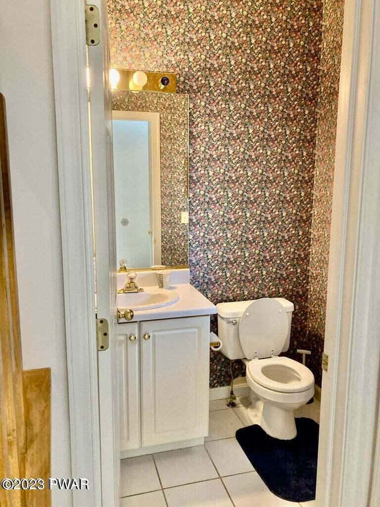 369 Spring Hollow Road Hawley, PA 18428 - Photo 7 of 25