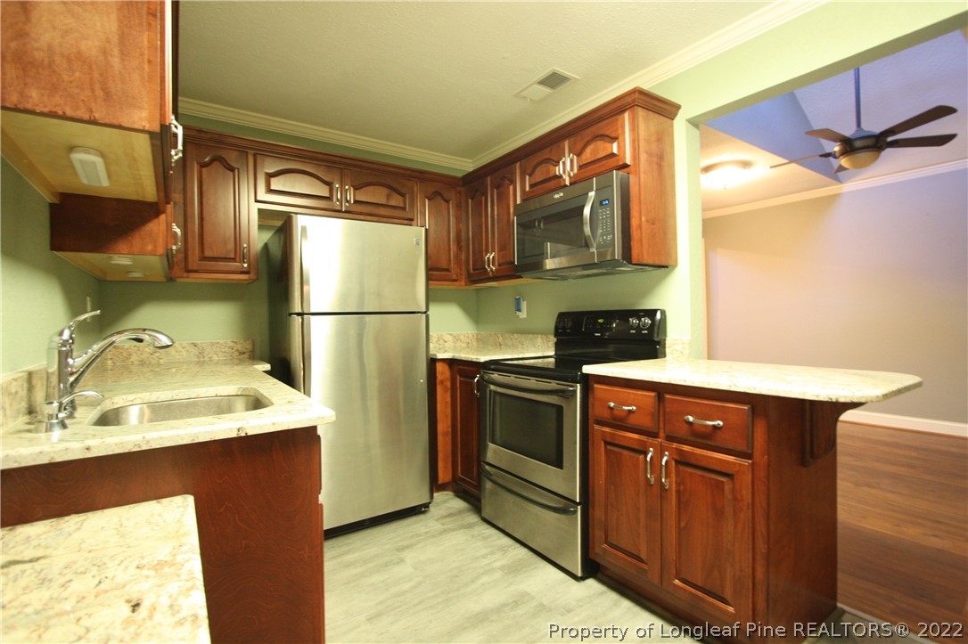 680 Old Landing Road Maxton, NC 28364 - Photo 15 of 30 Gallery Image 15