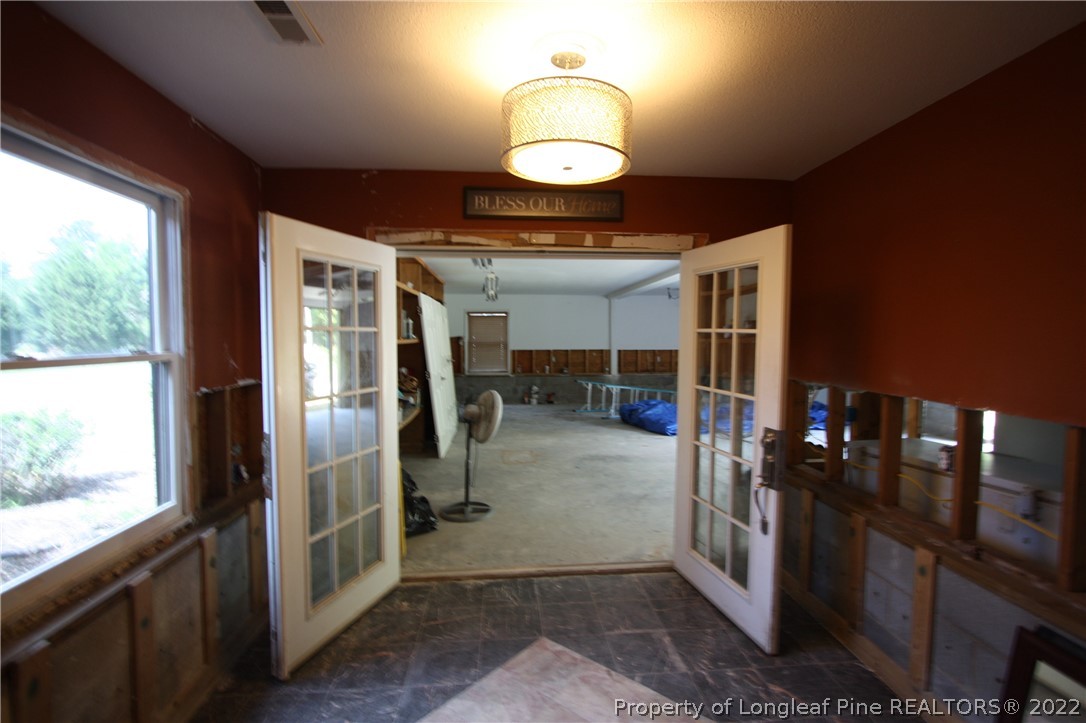680 Old Landing Road Maxton, NC 28364 - Photo 21 of 30 Gallery Image 21