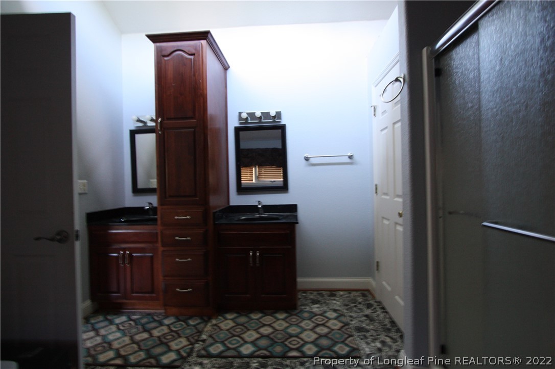 680 Old Landing Road Maxton, NC 28364 - Photo 10 of 30 Gallery Image 10