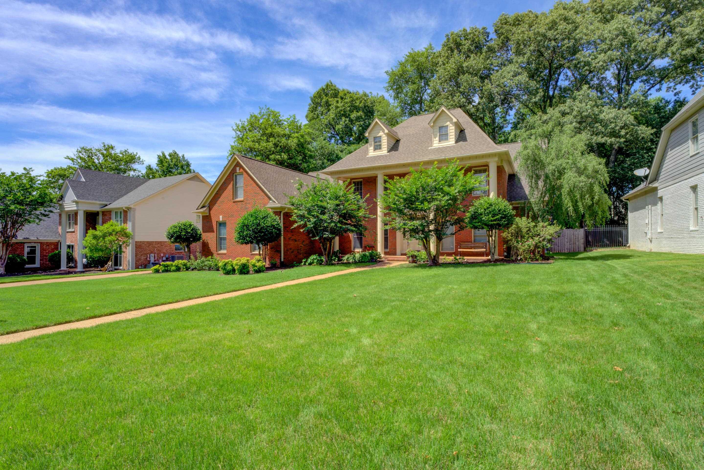 790 Roehampton Court Collierville, TN 38017 - Photo 2 of 29 Gallery Image 2