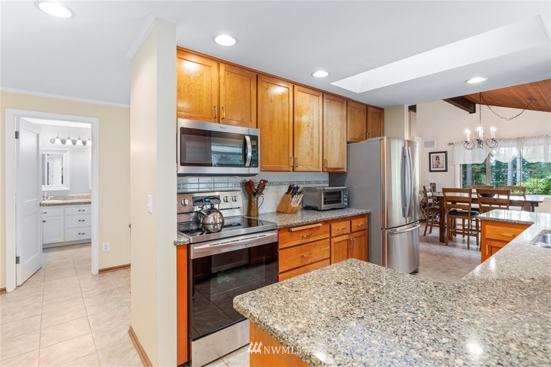 15810 3rd Avenue Southeast Bothell, WA 98012 - Photo 11 of 40 Gallery Image 11