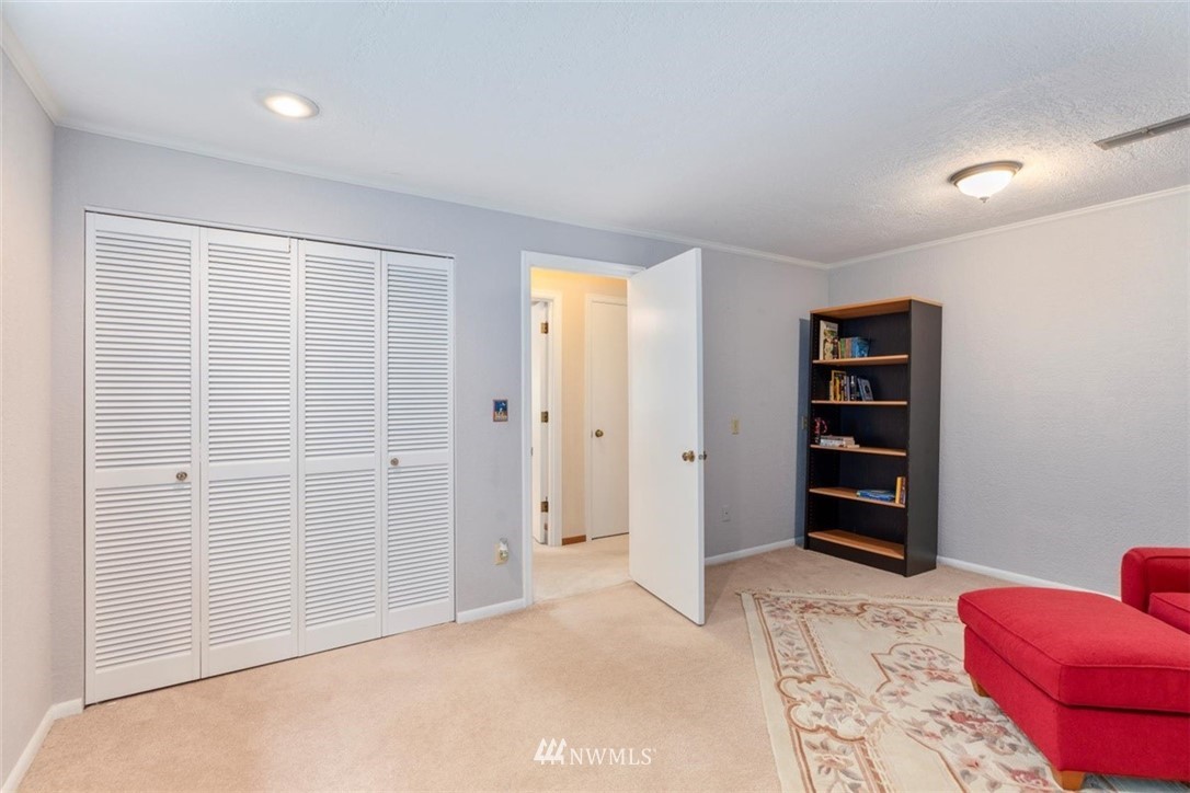 15810 3rd Avenue Southeast Bothell, WA 98012 - Photo 29 of 40 Gallery Image 29