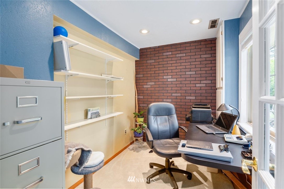 15810 3rd Avenue Southeast Bothell, WA 98012 - Photo 30 of 40 Gallery Image 30