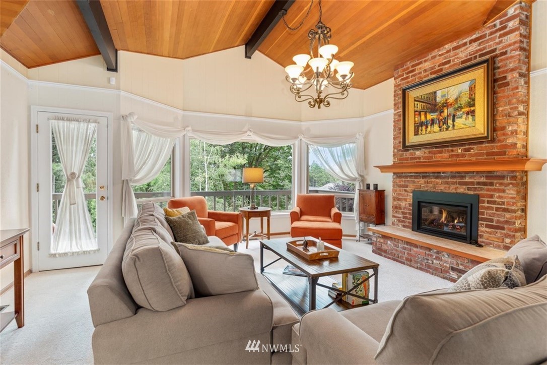 15810 3rd Avenue Southeast Bothell, WA 98012 - Photo 4 of 40 Gallery Image 4